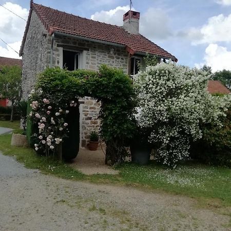 Gite Du Mont De Transet Thauron 外观 照片