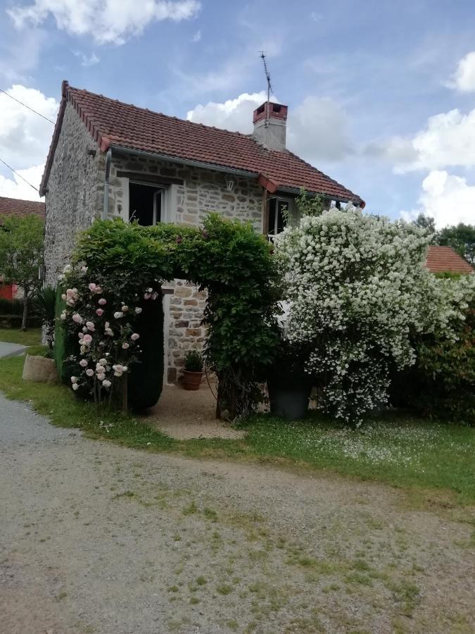 Gite Du Mont De Transet Thauron 外观 照片